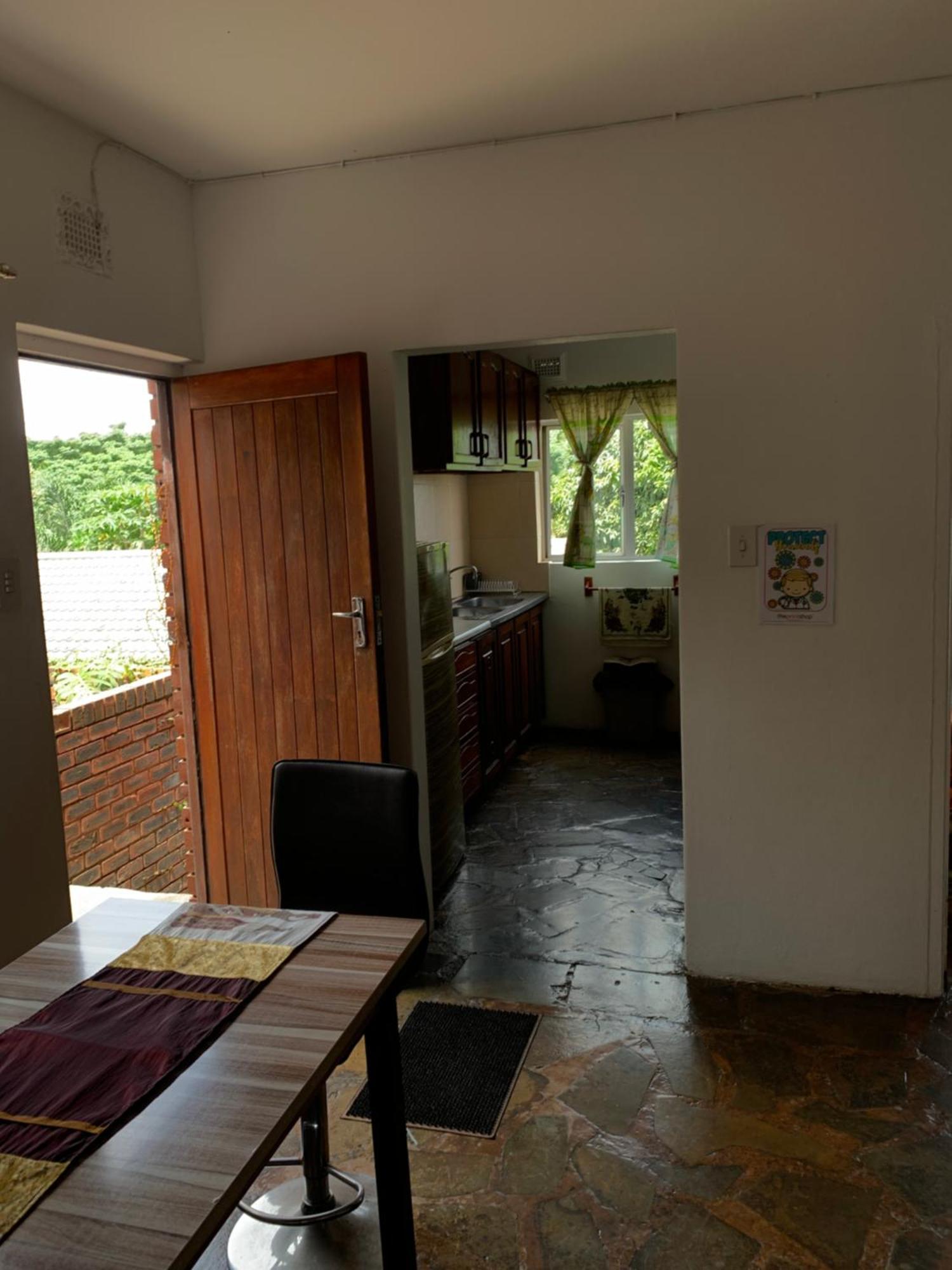 Modern Rustic Durban Apartment Экстерьер фото